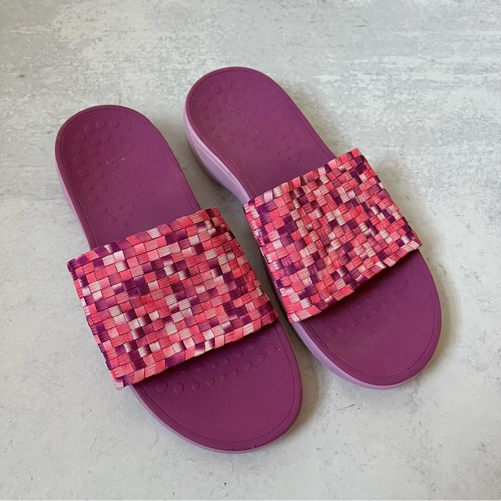 VIONIC Woven Slip On Sandals 8